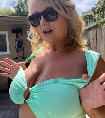 Full leaked Dkm  page private onlyfans photo