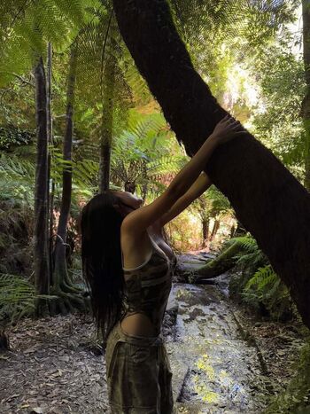 Full leaked Dlwlgpp private onlyfans photo