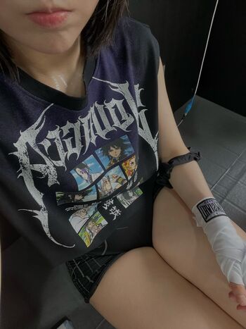 Full leaked Linzor / private onlyfans photo