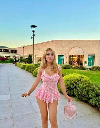 Full leaked Doll sema private onlyfans photo