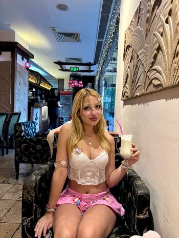Full leaked Doll sema private onlyfans photo