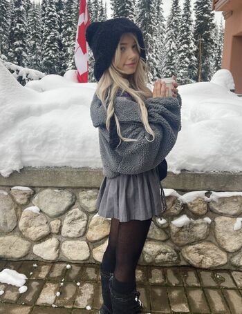 Full leaked Dollblush page private onlyfans photo