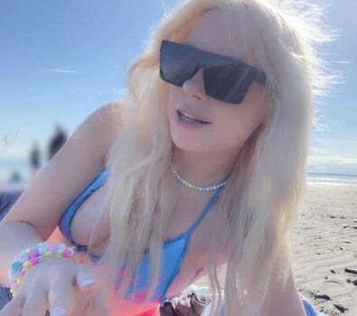 Full leaked Dollblush private onlyfans photo
