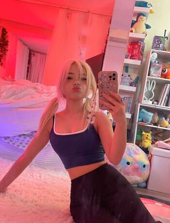 Full leaked Dollblush page private onlyfans photo