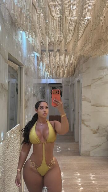 dollfacejess