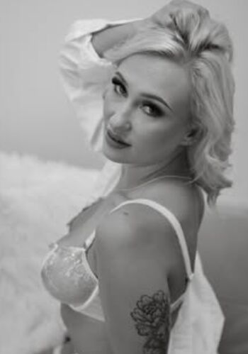 Full leaked Dolly rose private onlyfans photo