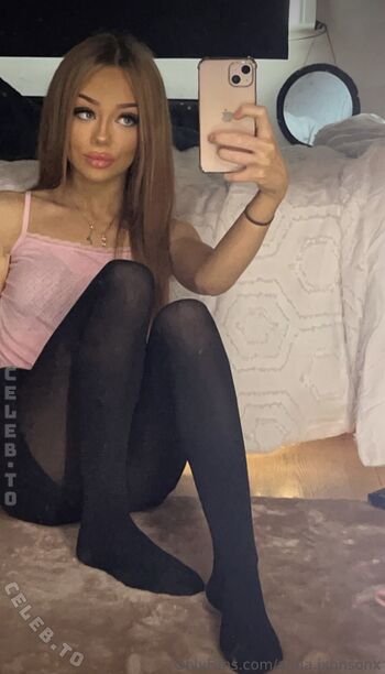 Full leaked Dollyannaxo private onlyfans photo