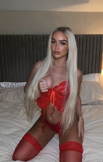 Full leaked Dollyrokstarr private onlyfans photo