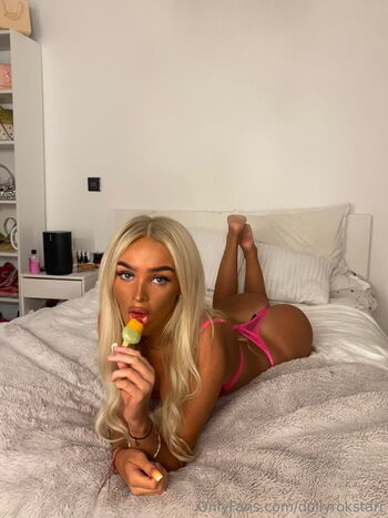 Full leaked Dollyrokstarr private onlyfans photo