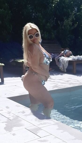 Full leaked Domace matorke milf ex yu  page private onlyfans photo