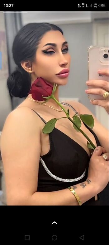 Full leaked Doonaofficial private onlyfans photo