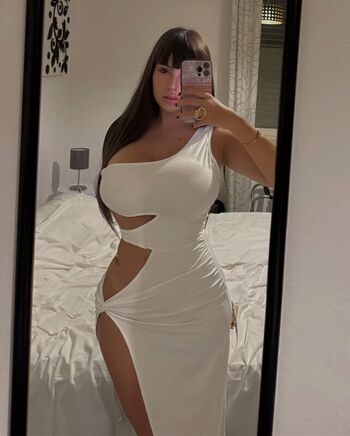 Full leaked Doriana arena private onlyfans photo