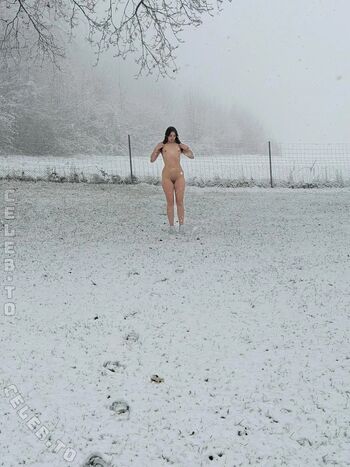 Full leaked Dorideluxe private onlyfans photo