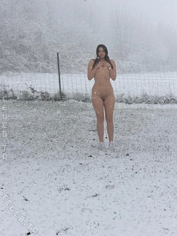 Full leaked Dorideluxe private onlyfans photo