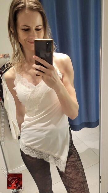 Full leaked Dorota private onlyfans photo