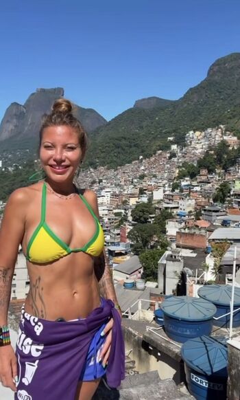 Full leaked Doully private onlyfans photo