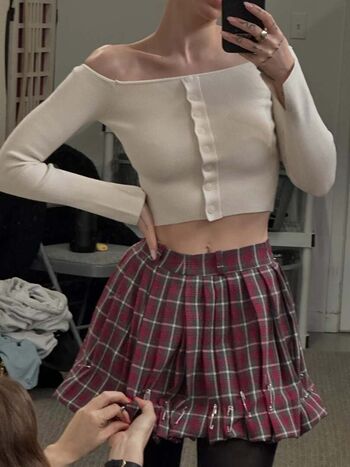 Full leaked Dove cameron page private onlyfans photo