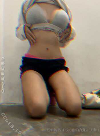 Full leaked Draculin page private onlyfans photo