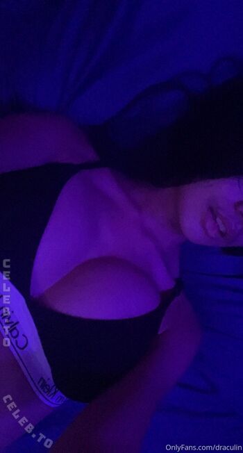 Full leaked Draculin page private onlyfans photo