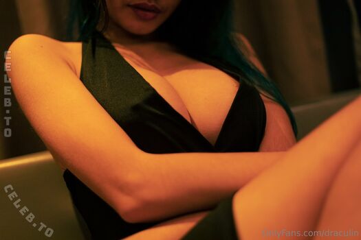 Full leaked Draculin private onlyfans photo
