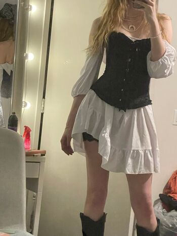 Full leaked Dreamyygem private onlyfans photo