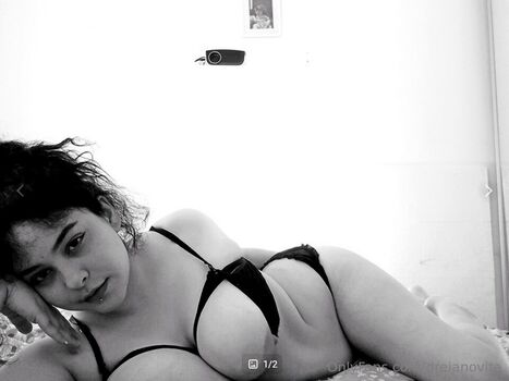 Full leaked Dreianova page private onlyfans photo