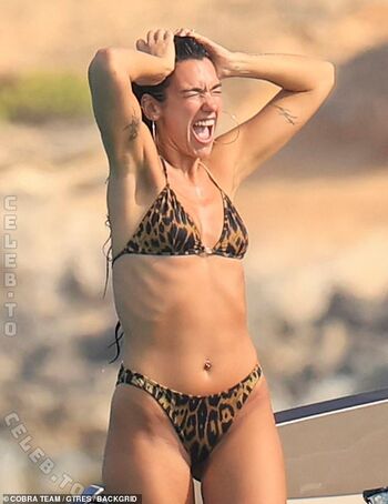 Full leaked Dua lipa  page private onlyfans photo