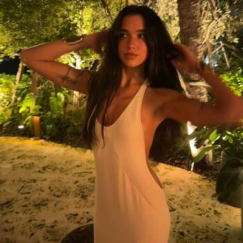 Full leaked Dua lipa  page private onlyfans photo