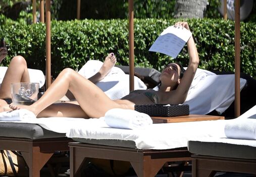 Full leaked Dua lipa private onlyfans photo