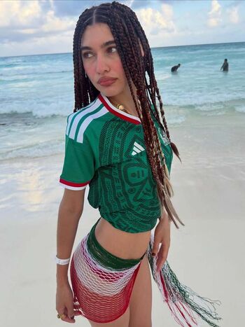 Full leaked Duaalupita private onlyfans photo