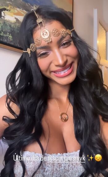 Full leaked Dubai escort private onlyfans photo