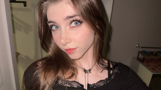 Full leaked Duckie cos page private onlyfans photo