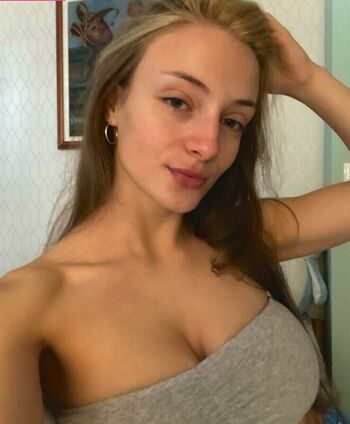 Full leaked Duckiedoll private onlyfans photo