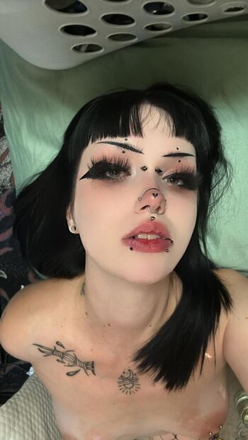 Full leaked Dumbgothgirll private onlyfans photo