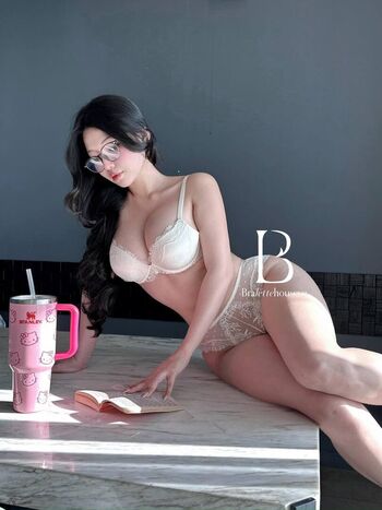 Full leaked Duyenn hipp  page private onlyfans photo