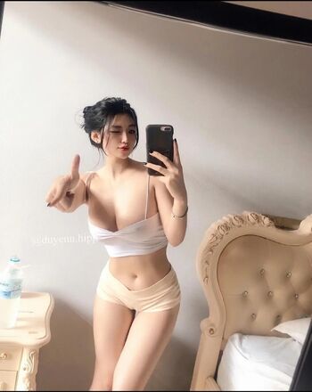 Full leaked Duyenn hipp  page private onlyfans photo
