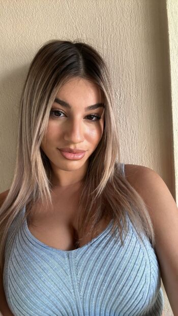 Full leaked Dwwwra private onlyfans photo