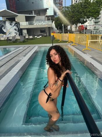 Full leaked Earthvenus private onlyfans photo