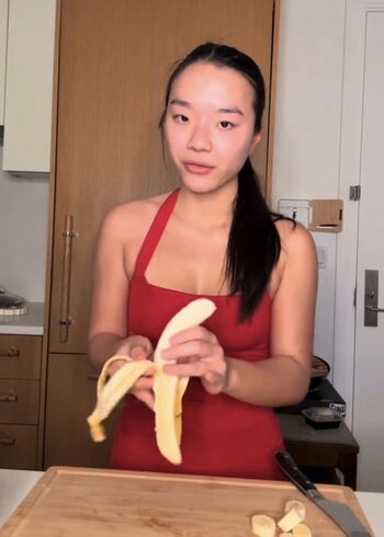 Full leaked Eatingalonediaries private onlyfans photo