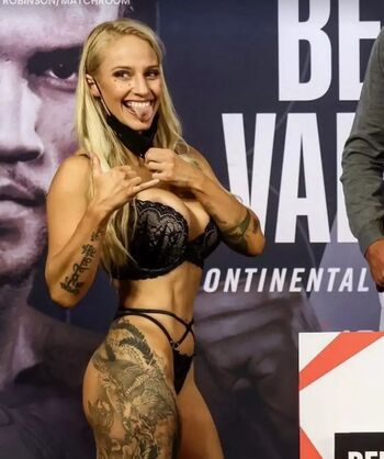 Full leaked Ebanie bridge private onlyfans photo