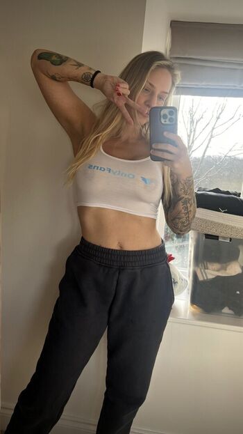 Full leaked Ebanie bridges private onlyfans photo