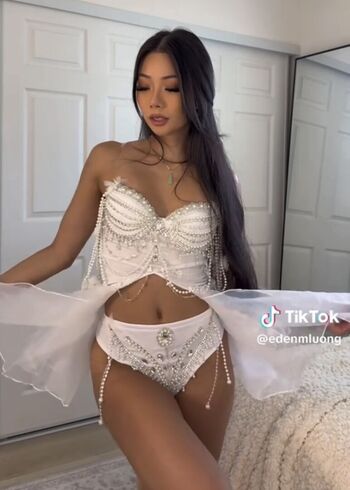 Full leaked Eden luong private onlyfans photo