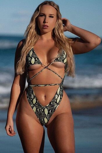 Full leaked Edyn mackney private onlyfans photo