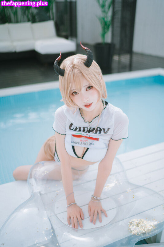 Ely Cosplay / Ely_eee / eeelyeee Nahá OnlyFans fotografie #337