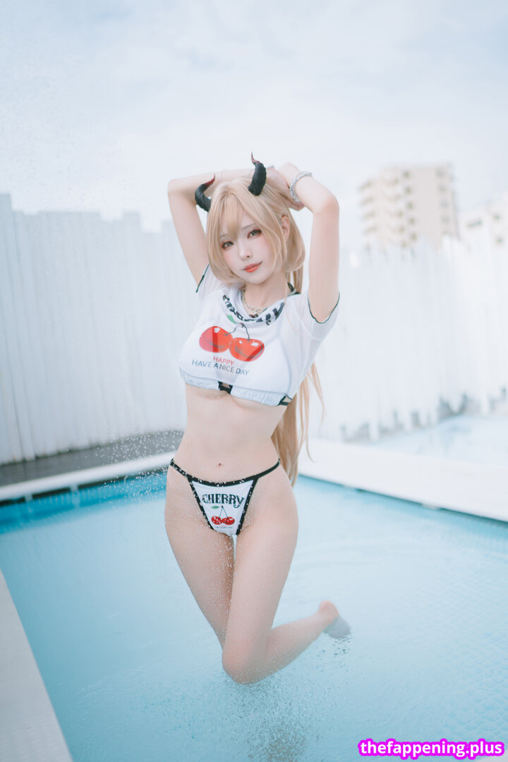 Ely Cosplay / Ely_eee / eeelyeee Фото оголеного OnlyFans #377
