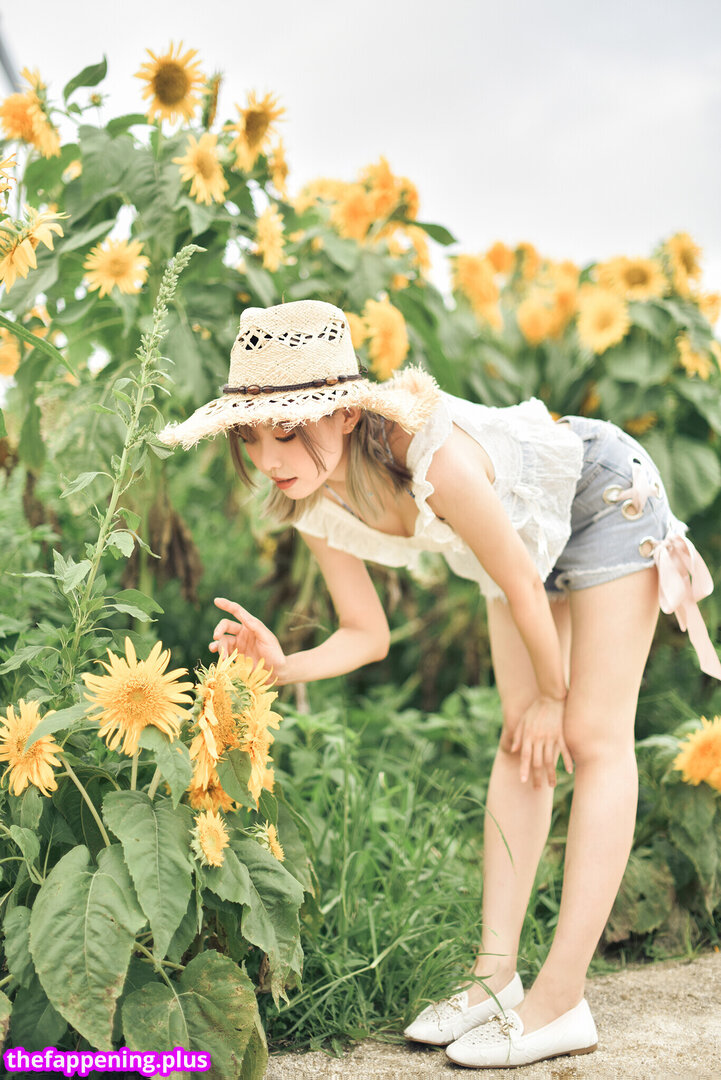 Ely Cosplay / Ely_eee / eeelyeee ヌードOnlyFans写真 #454