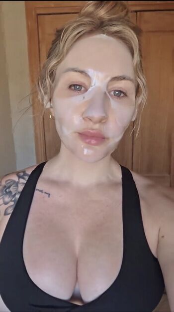 Full leaked Eeerinleigh private onlyfans photo