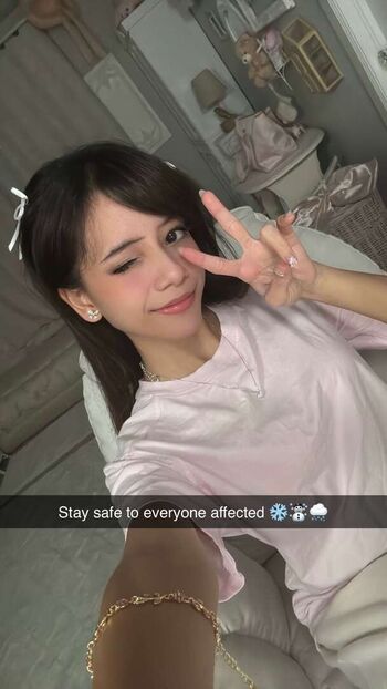 Full leaked Eeeveenara private onlyfans photo