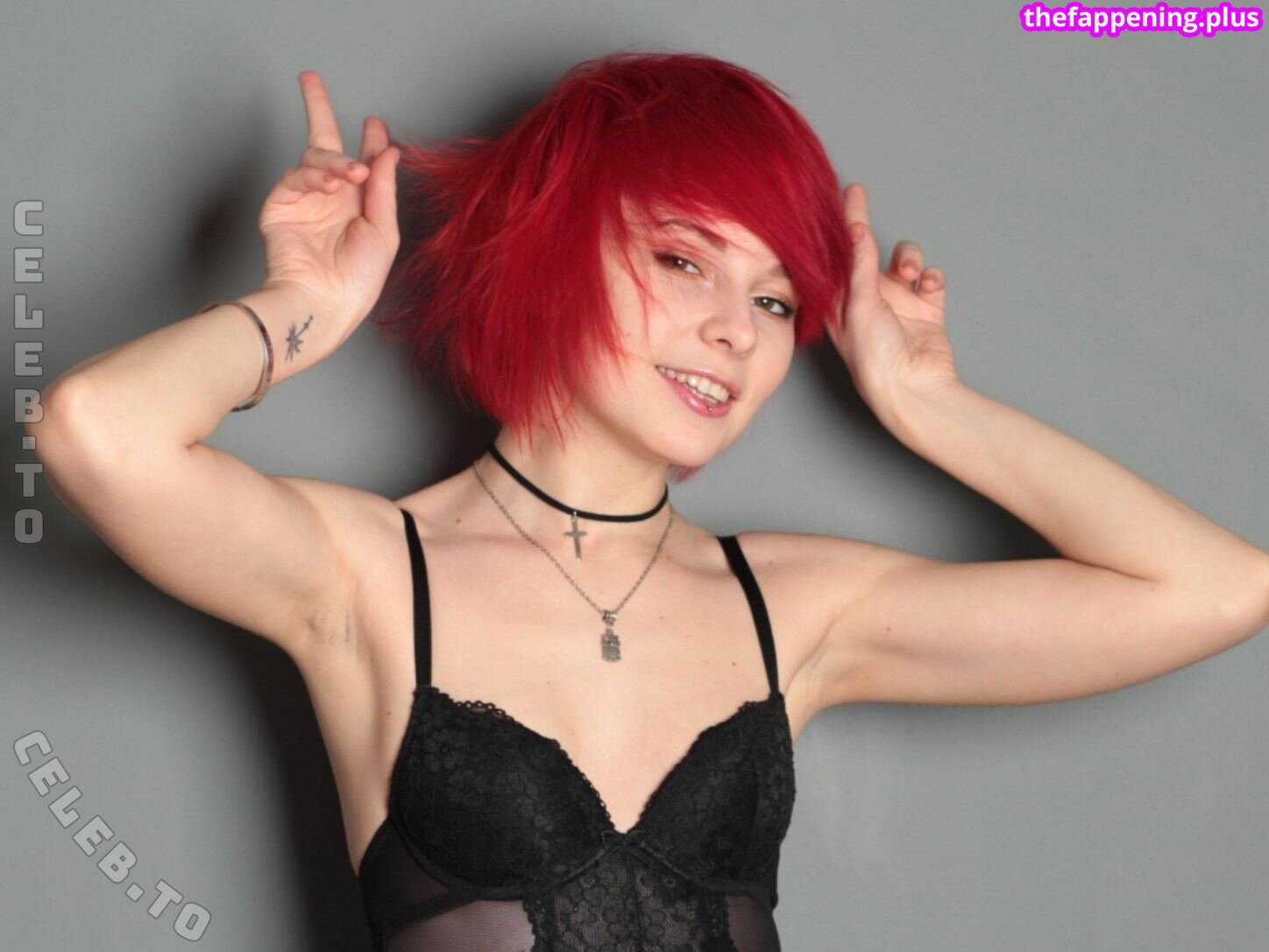 Eemmafox / ravencos / vellowl Naakte OnlyFans Foto #1
