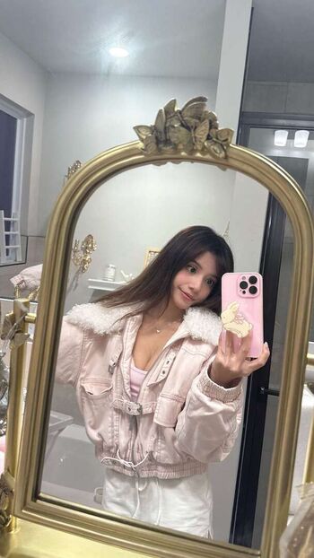 Full leaked Eeveenara eevee enara private onlyfans photo